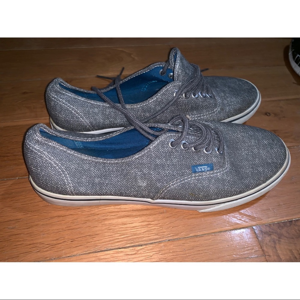 Vans - Picture 2 of 3